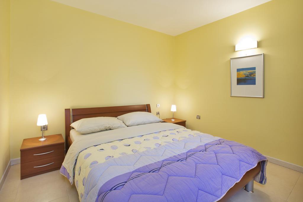 Casa M Rabac Apartamento Quarto foto